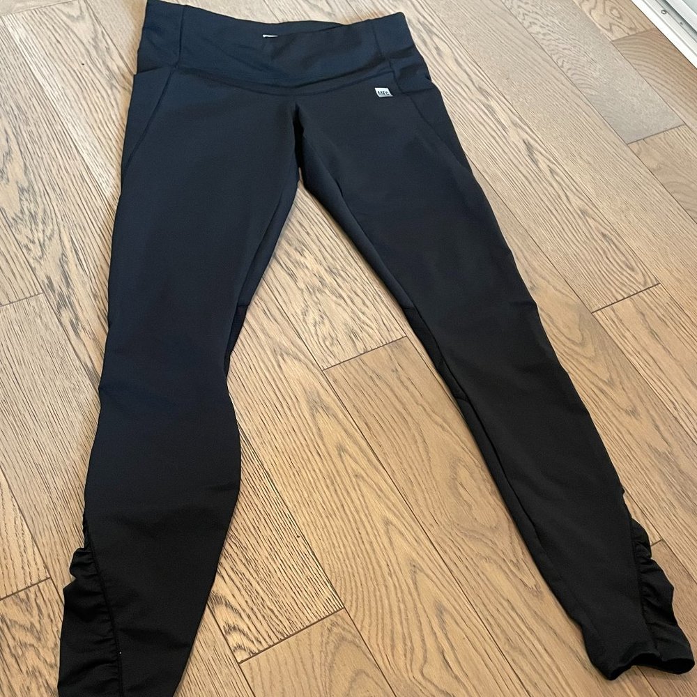 Size small women's black MEC running tights